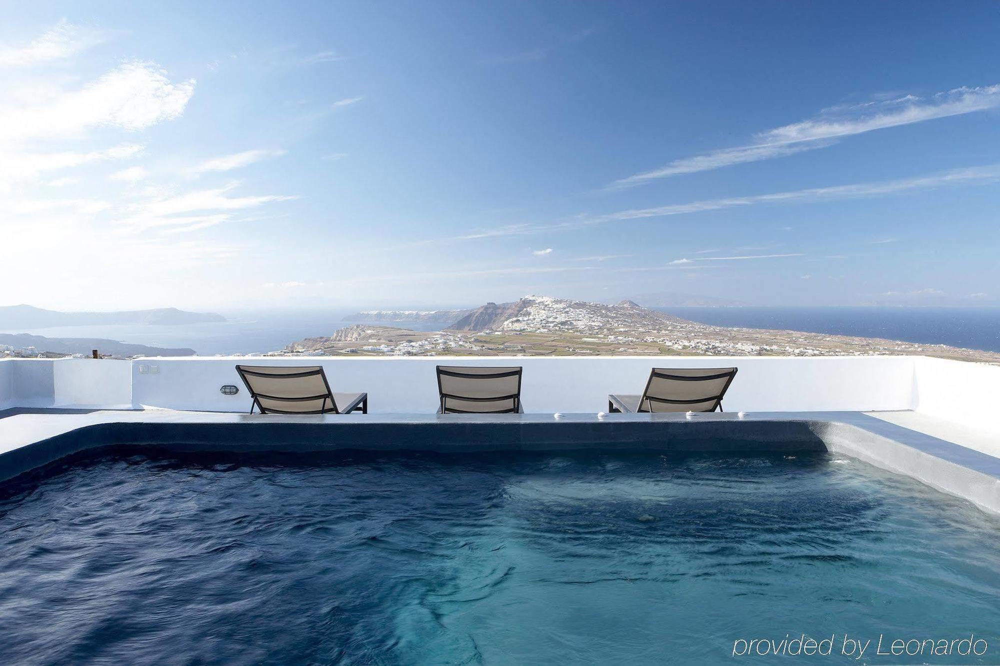 Villa Fabrica Santorini Pyrgos Kallistis Bagian luar foto