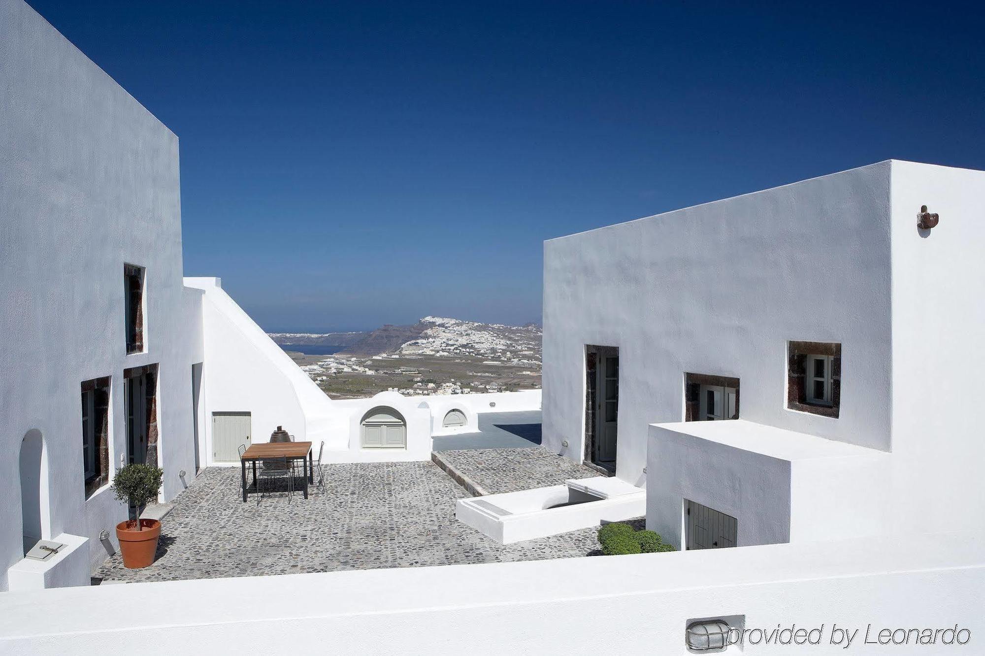 Villa Fabrica Santorini Pyrgos Kallistis Bagian luar foto
