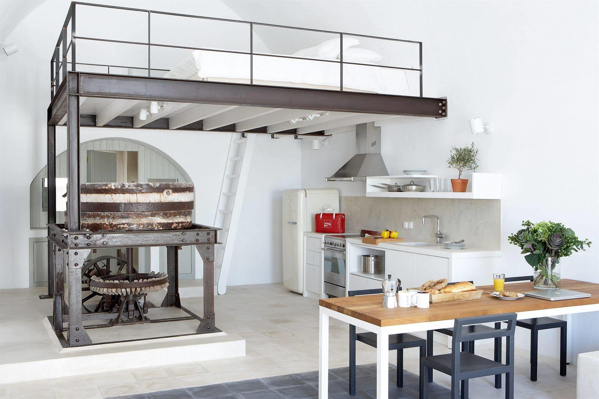 Villa Fabrica Santorini Pyrgos Kallistis Bagian luar foto